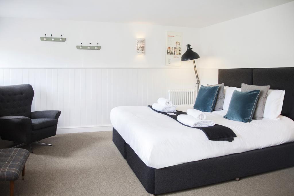 The Swan Hotel Wedmore Bagian luar foto
