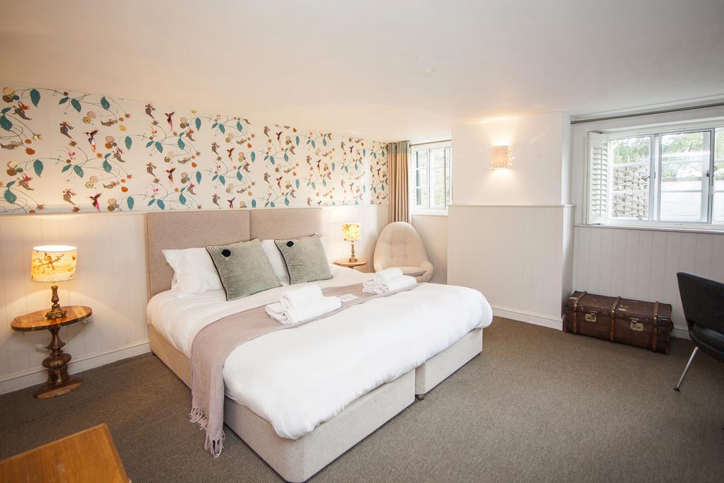 The Swan Hotel Wedmore Bagian luar foto