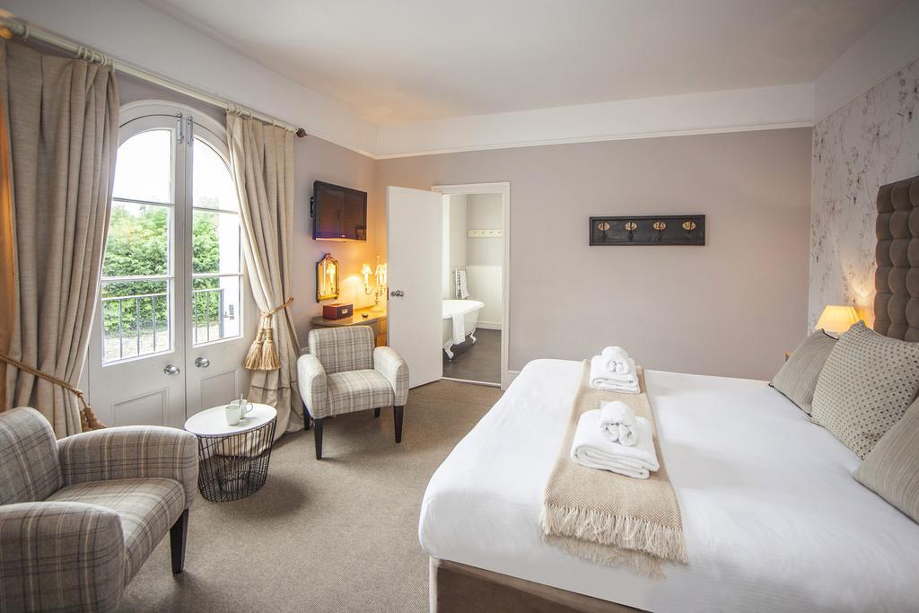 The Swan Hotel Wedmore Bagian luar foto