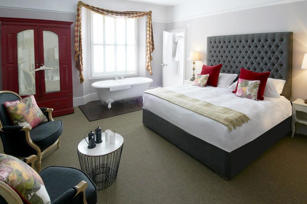The Swan Hotel Wedmore Bagian luar foto