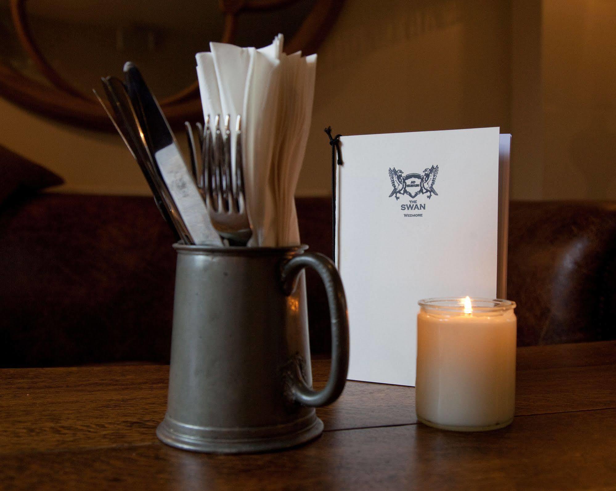 The Swan Hotel Wedmore Bagian luar foto